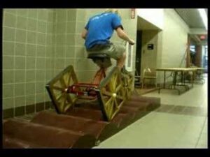 Square-Wheeled Tricycle